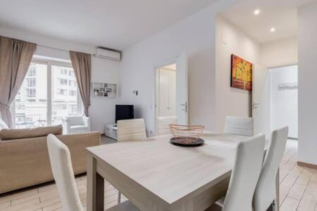 Domus Laterani By Jfm - Comfortable Apartment Big Terrace Colosseo Roma Eksteriør bilde
