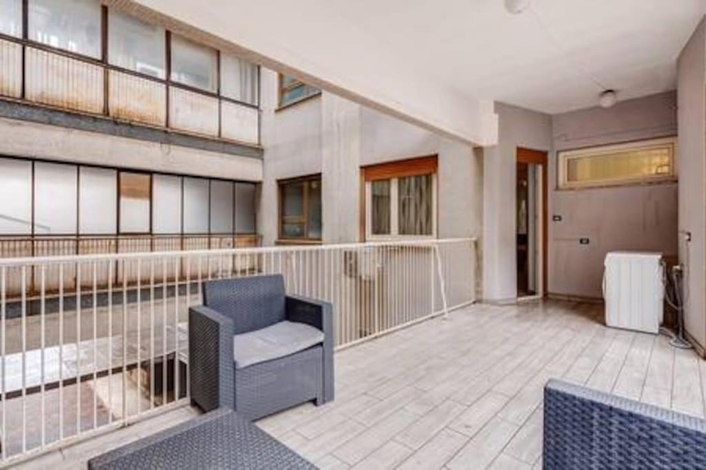 Domus Laterani By Jfm - Comfortable Apartment Big Terrace Colosseo Roma Eksteriør bilde