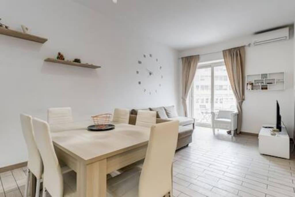 Domus Laterani By Jfm - Comfortable Apartment Big Terrace Colosseo Roma Eksteriør bilde