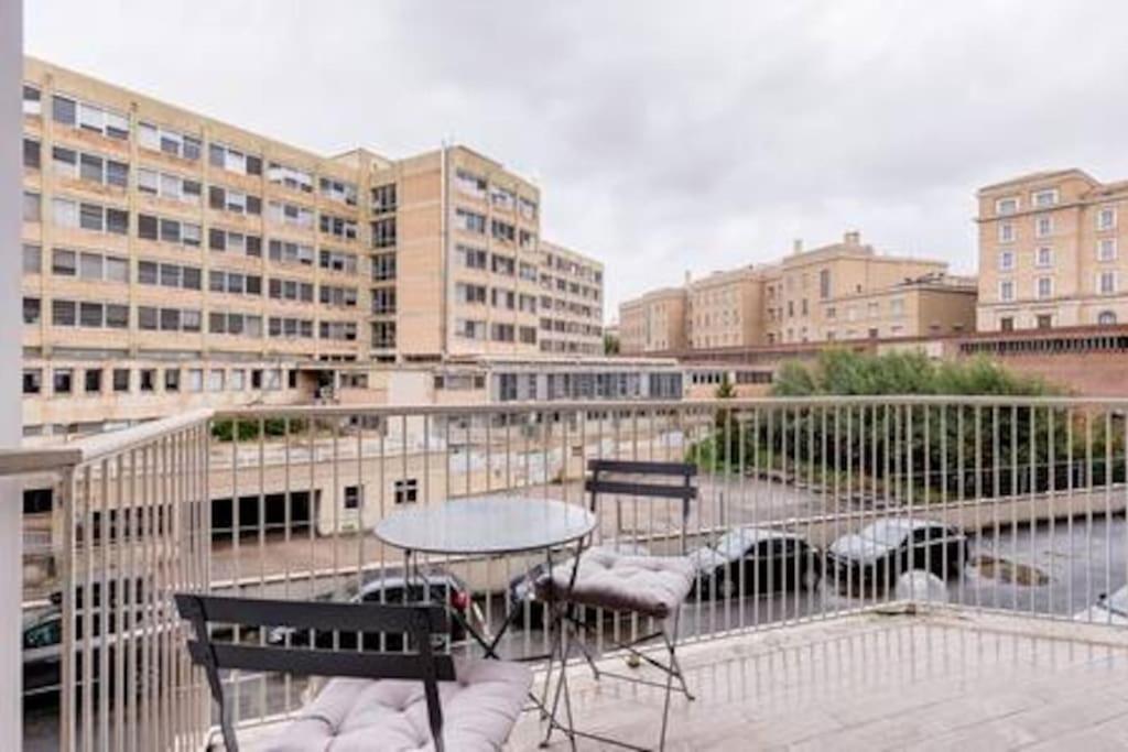 Domus Laterani By Jfm - Comfortable Apartment Big Terrace Colosseo Roma Eksteriør bilde