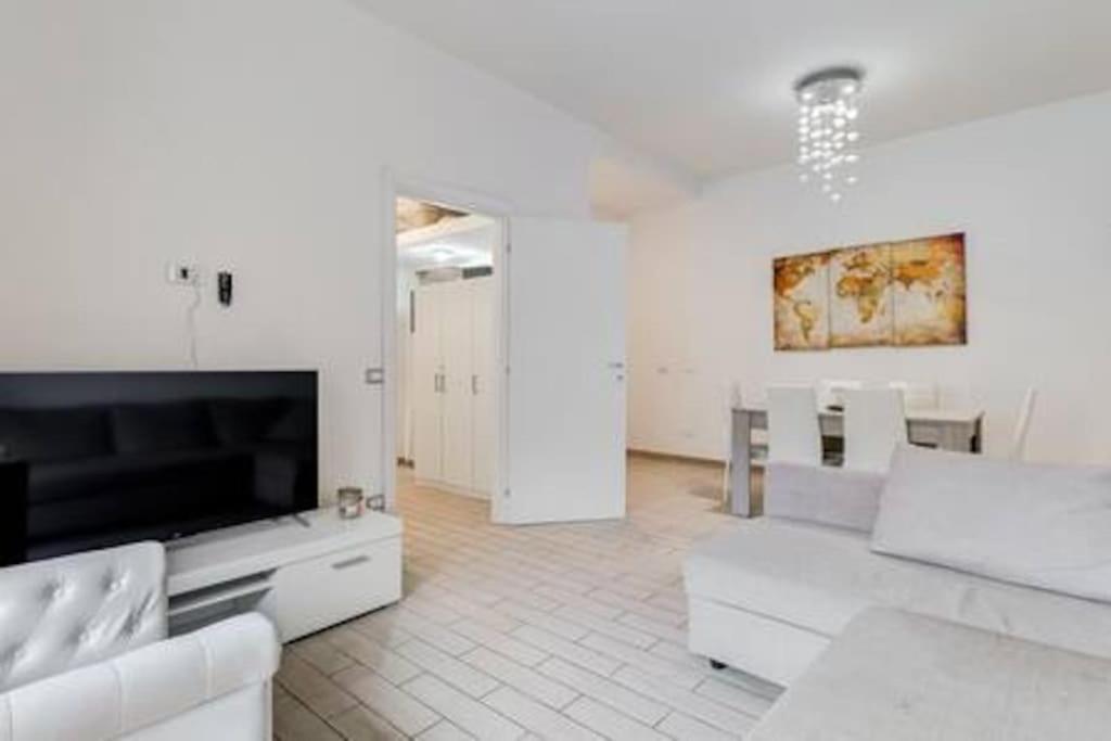 Domus Laterani By Jfm - Comfortable Apartment Big Terrace Colosseo Roma Eksteriør bilde