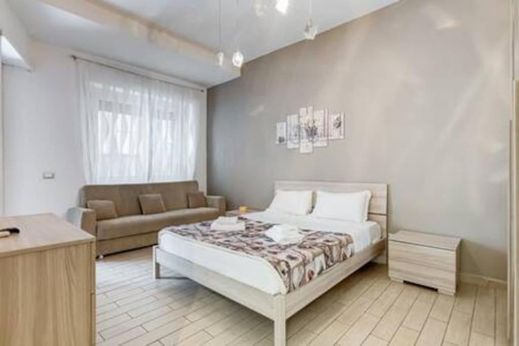 Domus Laterani By Jfm - Comfortable Apartment Big Terrace Colosseo Roma Eksteriør bilde