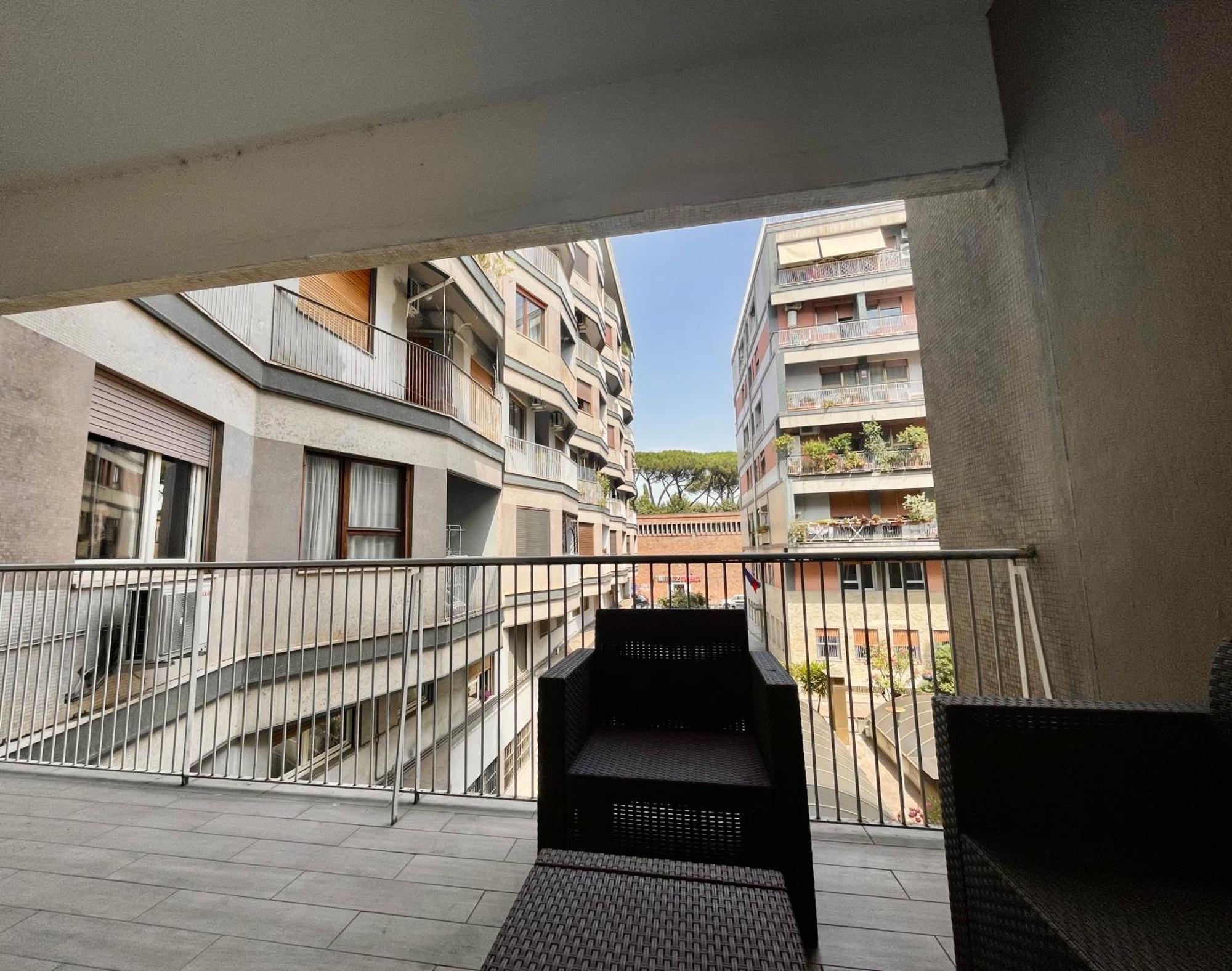 Domus Laterani By Jfm - Comfortable Apartment Big Terrace Colosseo Roma Eksteriør bilde