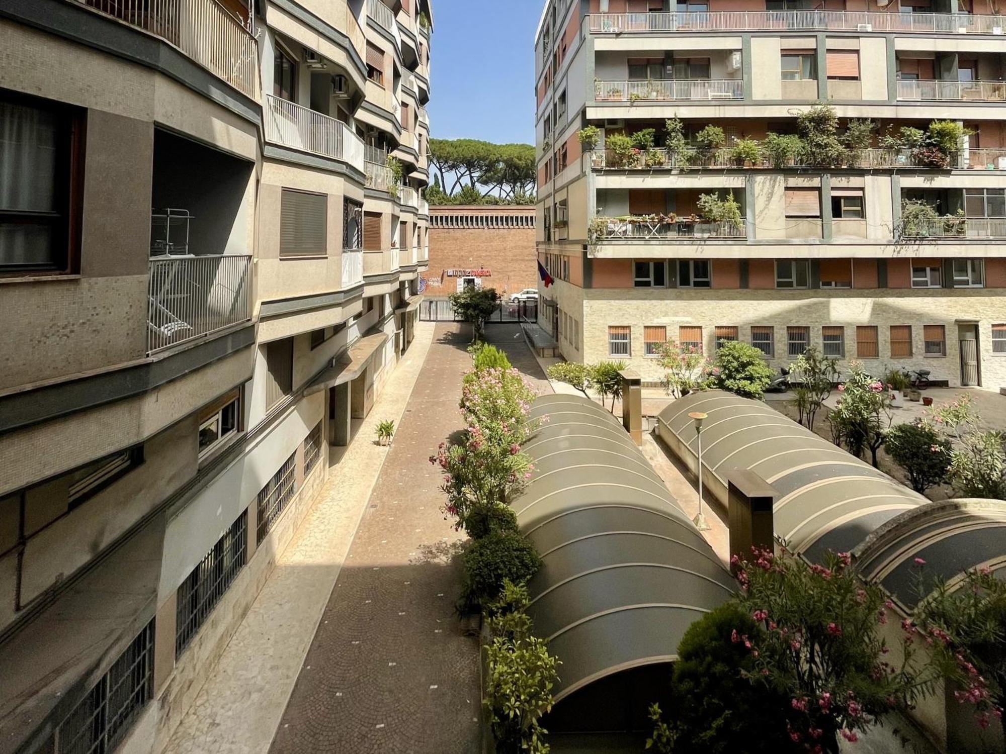 Domus Laterani By Jfm - Comfortable Apartment Big Terrace Colosseo Roma Eksteriør bilde